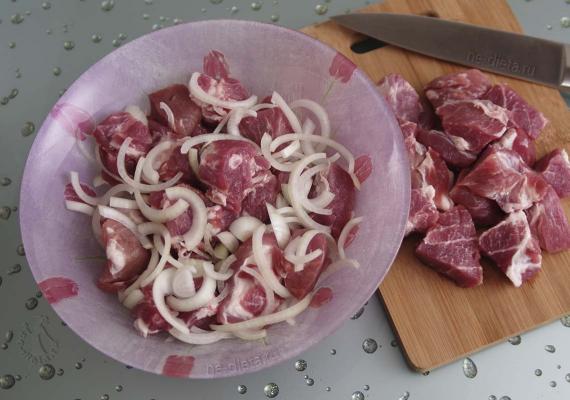 Receita de shashlik e carne de porco com kefir
