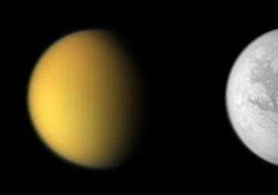 تشي حية تيتان؟  القمر الصناعي لكوكب زحل.  أقمار زحل: تيتان، ريا، إيابيتوس، ديون، تيثيس أي قمر له غلاف جوي سميك